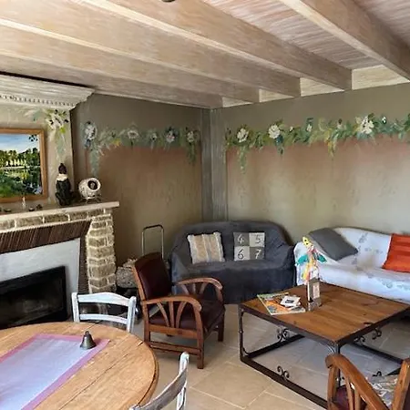 Gasthof Maison D' Ferme Maraichine Bord De Riviere 4*
